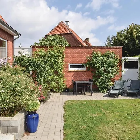 Two Bedroom Holiday In Vakantiehuis *